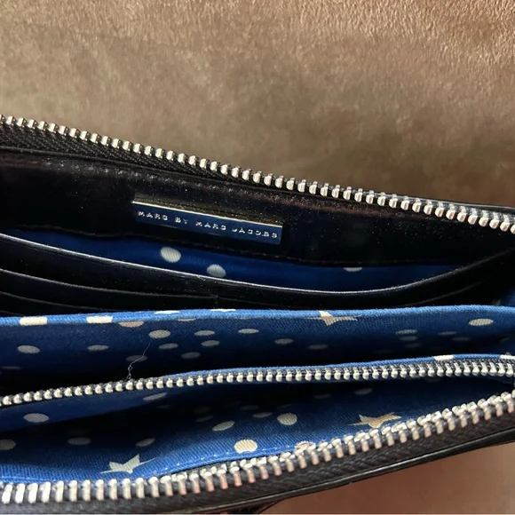 Marc by Marc Jacobs Black Patent Leather Clutch - Picture 8 of 8